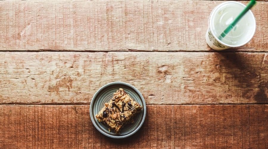 Flapjack in a ceramic plate